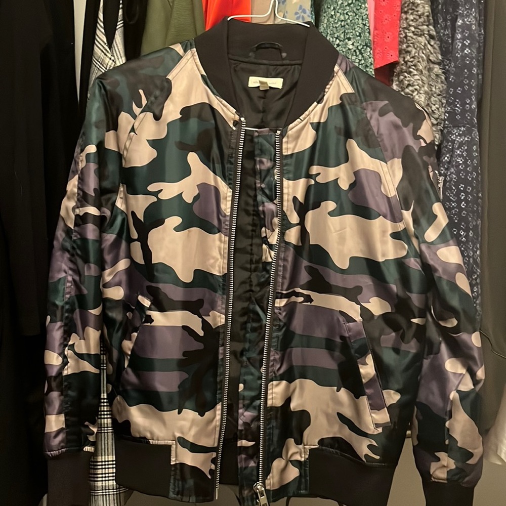 Camo bomber jacket